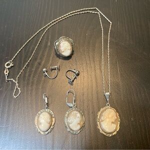 Vintage 1940s Natural Shell Cameo Jewelry Set